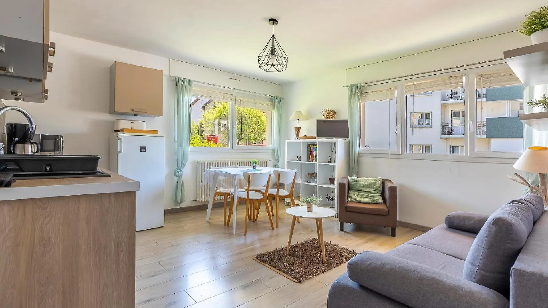 Appart Cosy Annecy Parking Et Velos Gratuit